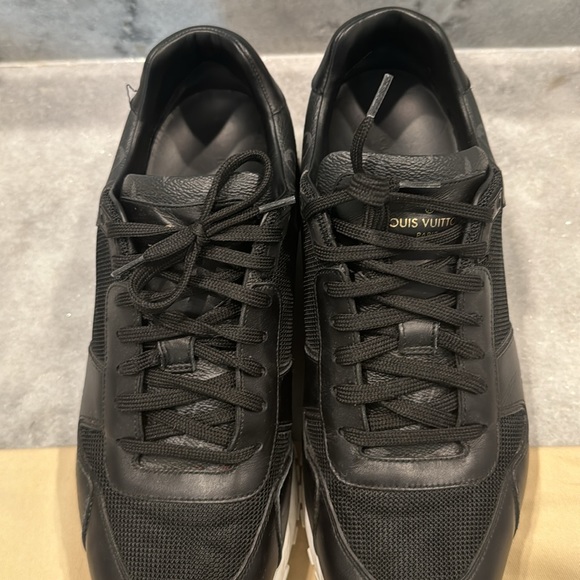 Louis Vuitton men sneakers - Picture 2 of 9